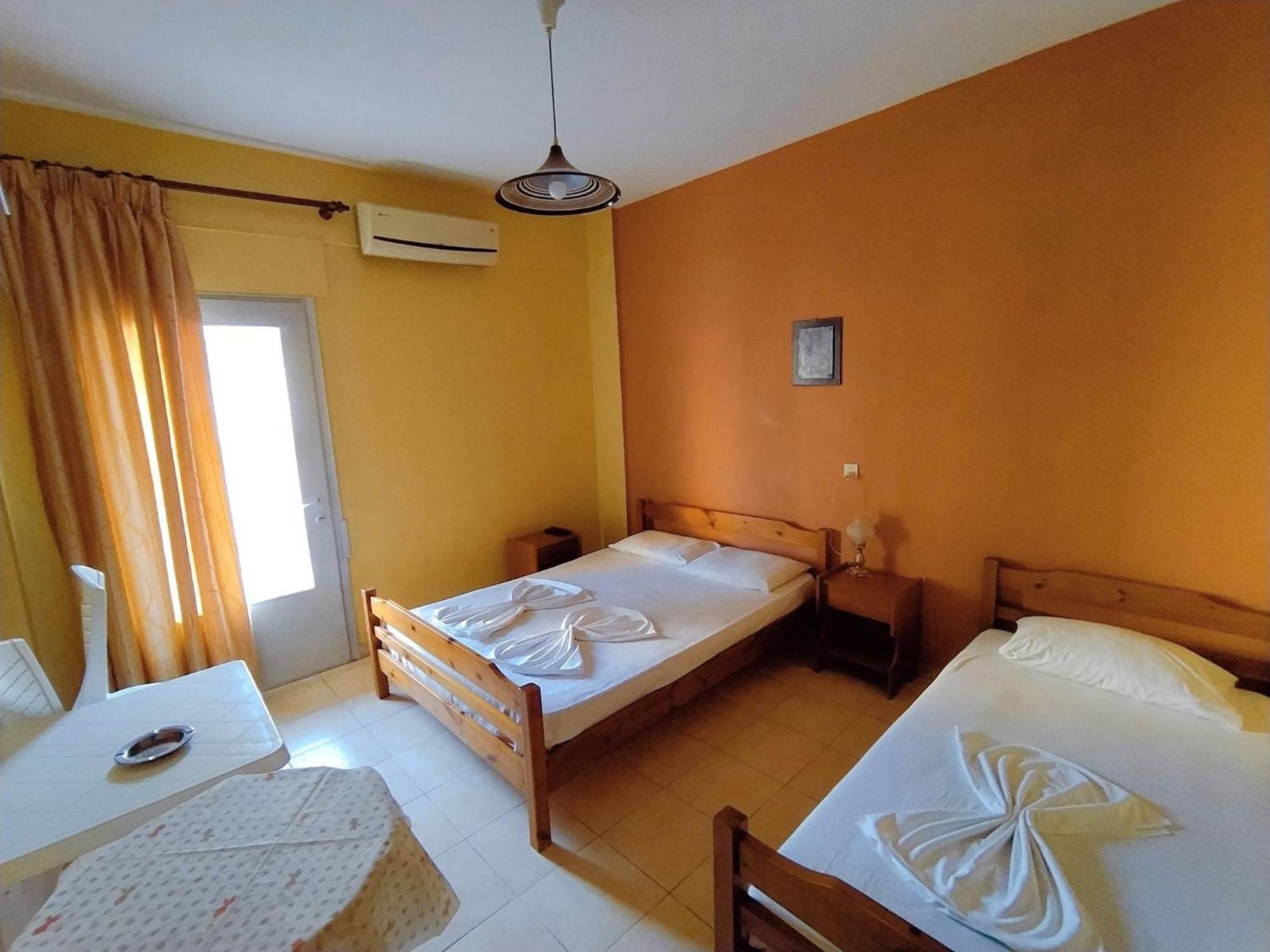 Μαρκονησ Hotel Paralía Buitenkant foto
